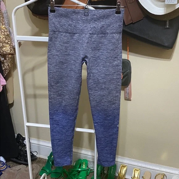 ‼️SOLD ‼️ Lululemon Balance & Resist 7/8 Tight Midnight Navy / White / Psychic - Picture 6 of 9